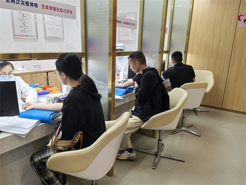 心系員(yuán)工(gōng)送健康 組織體(tǐ)檢暖人(rén)心 ——直管十部組織職工(gōng)健康體(tǐ)檢