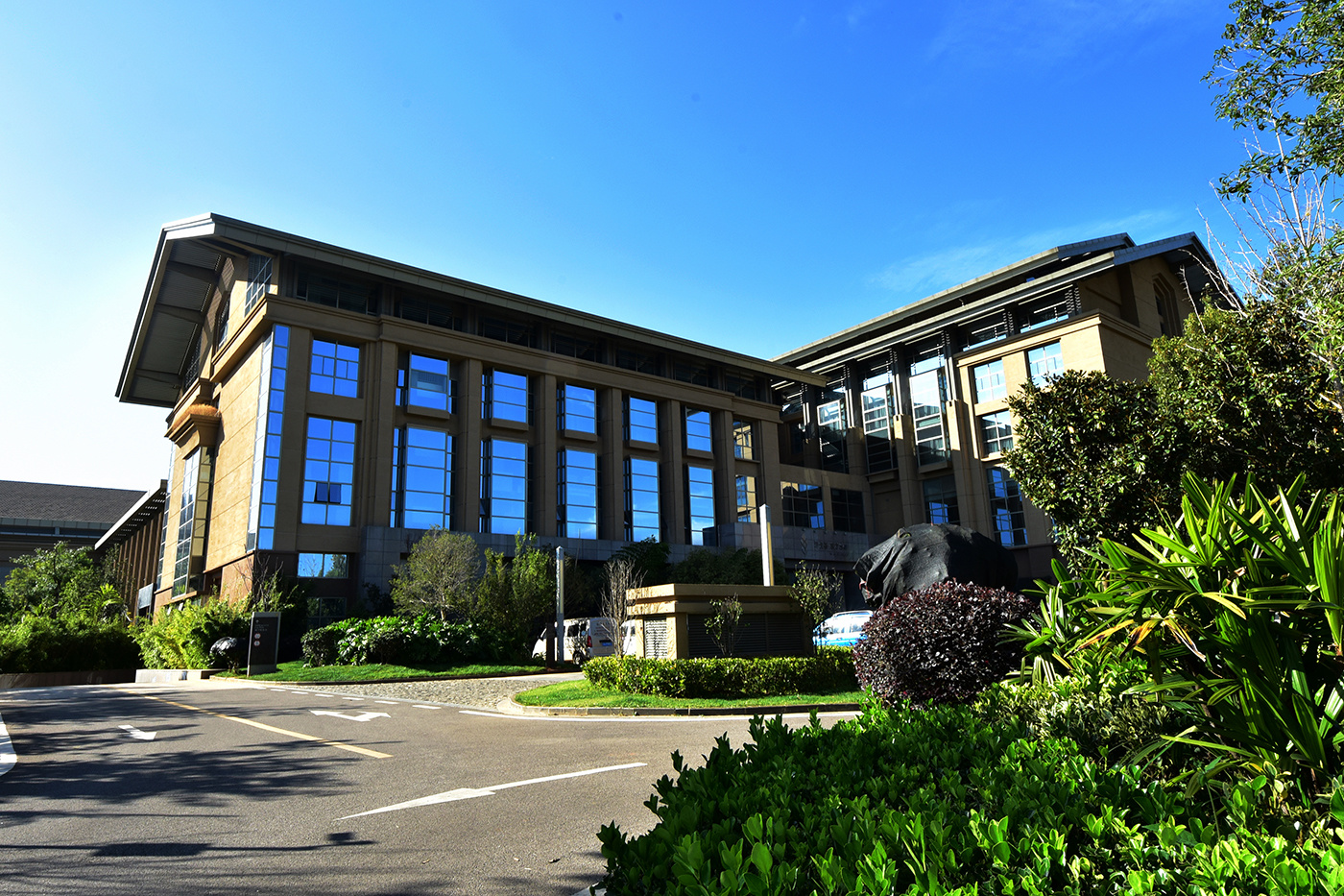 海(hǎi)埂會(huì)議(yì)中心商務型别墅型灑酒店(diàn)3