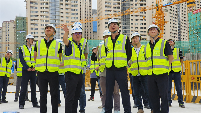 公司建投·春城(chéng)華府項目迎來(lái)兩個(gè)觀摩團