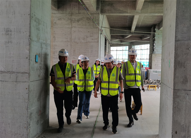 集團公司總經濟師(shī)孟春柳調研雲南(nán)省國(guó)家(jiā)心血管病區(qū)域醫(yī)療中心項目