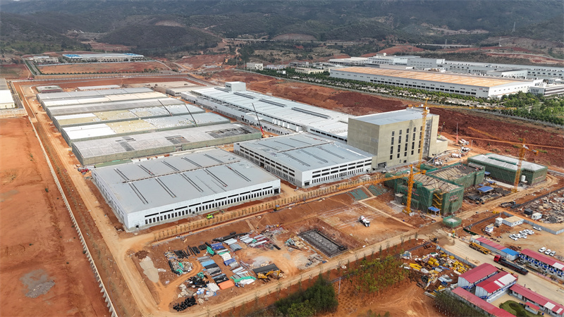 紅(hóng)河(hé)煙(yān)葉複烤有(yǒu)限公司打葉複烤易地(dì)技(jì)術(shù)改造項目全面封頂