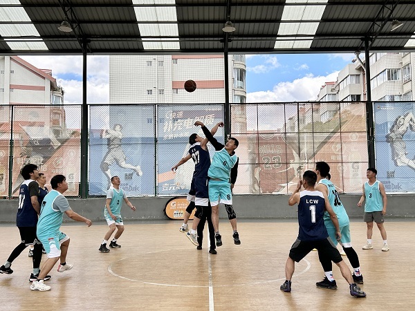 公司與省設計(jì)院第二建築設計(jì)研究院開(kāi)展籃球友(yǒu)誼賽